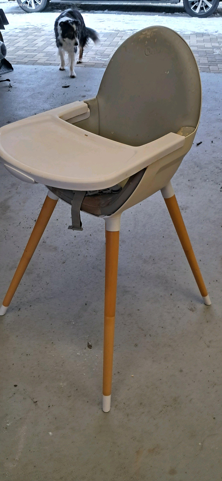 detska zidlicka KinderKraft. daruji detskou zidlicku Kinderkraft.
osoupany sedak jinak bez vad, vse funkcni.
odnimatelne nohy, ktere se mohou snizit
5ti bodovy pas
vlastni pultik pro dite

treba jeste nekomu poslouzi, my ji milovali ;-)