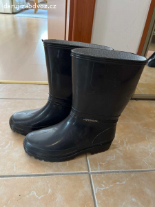 Dětské holinky v perfektním stavu