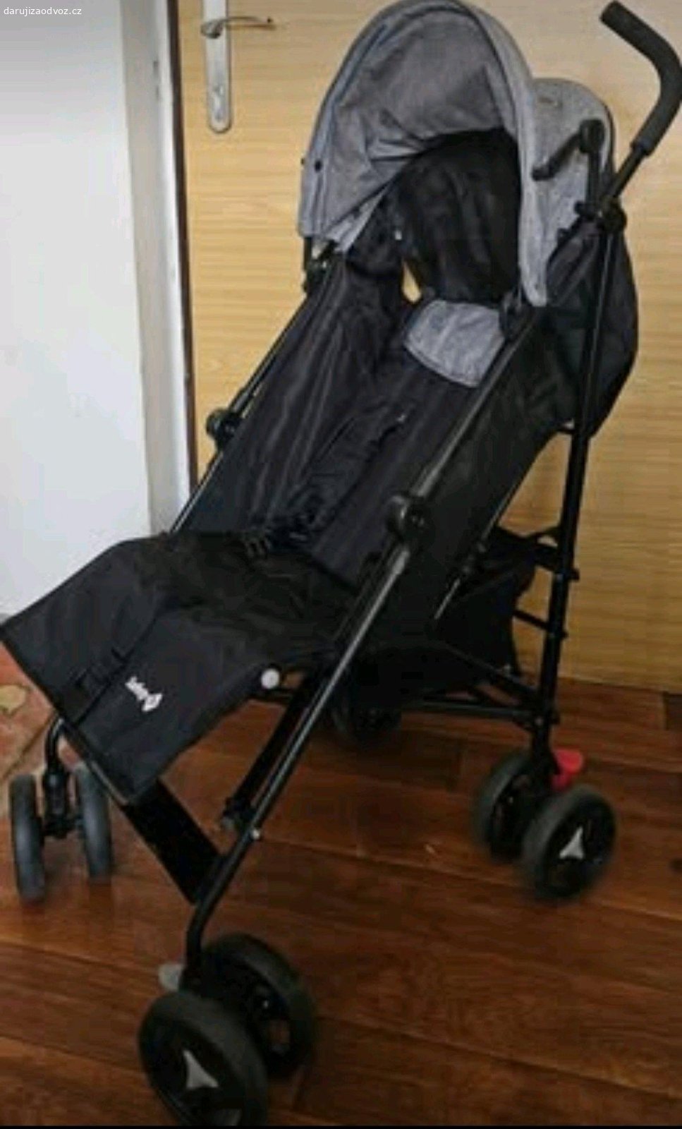 Dětský kočárek. Daruji 2x použity kočárek, Lidl