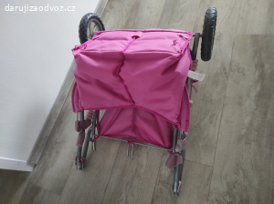 dětský kočárek