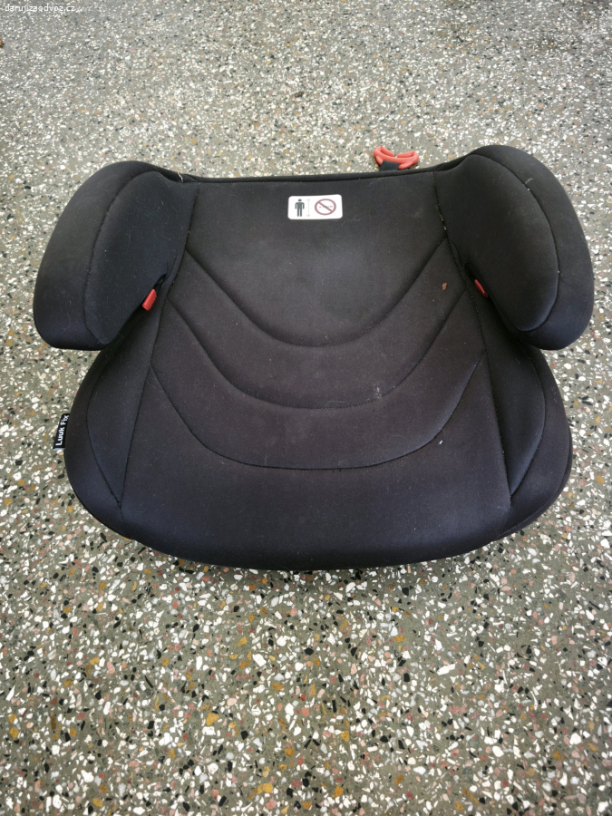 Dětský podsedák do auto