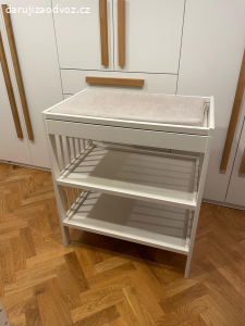 Dětský prebalovací pult