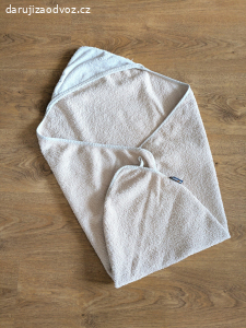 Dětský ručník / osuška s kapucí