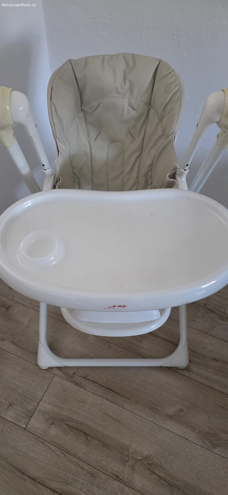 Detsky stoleček. daruji detsky křeslo
