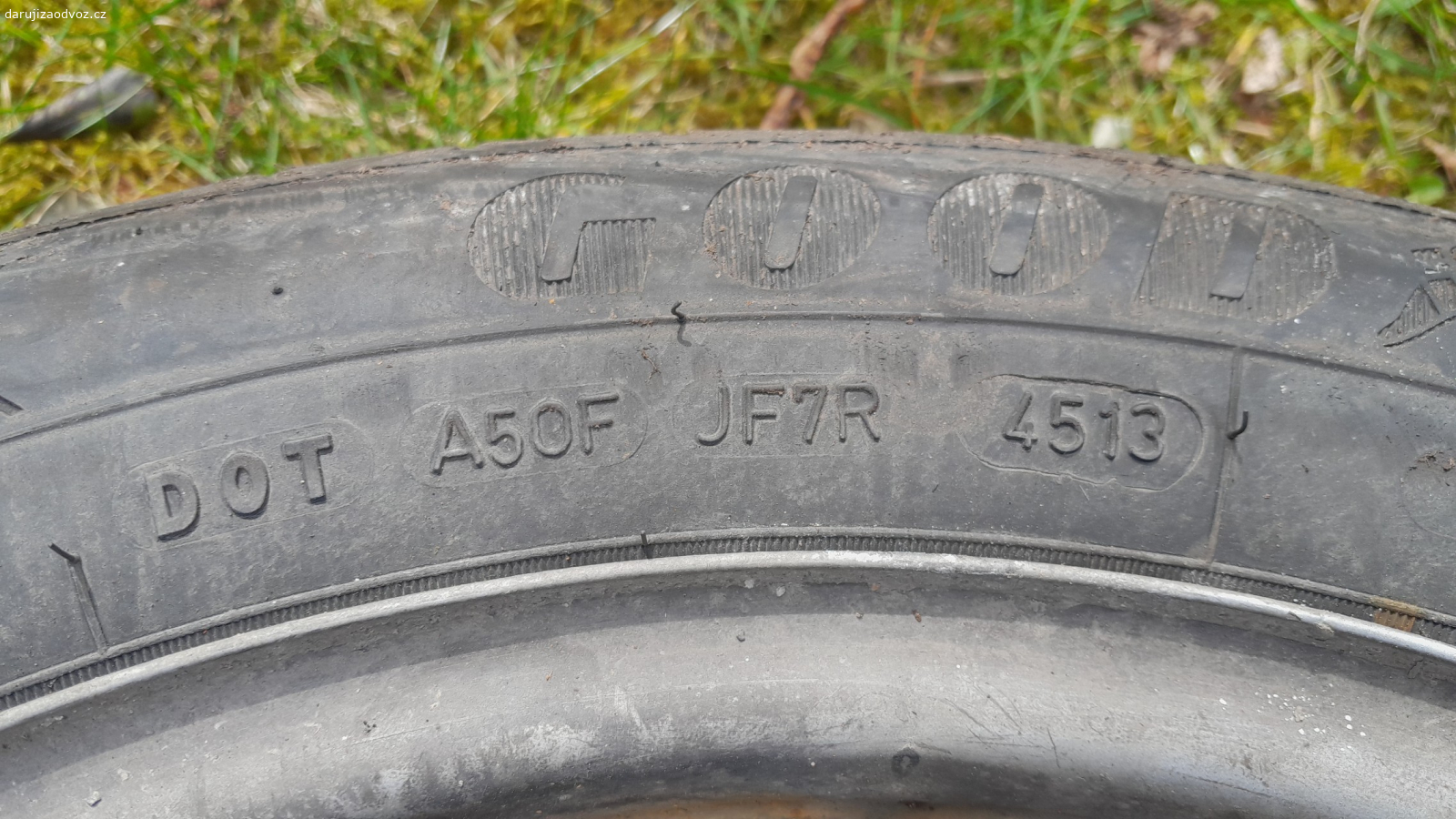 disky a pneu 205/55R16 91V. staré pneu s diskama  sundane před lety z Ford mondeo