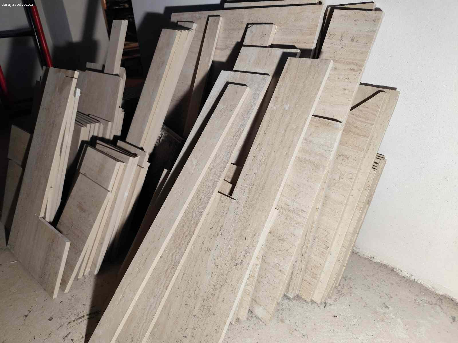 DLAŽBA RAKO Alba Větší množství prořezu. Daruji za odvoz větší množství prořezu. Odhadem přes 7 m2. Malé kousky z 30x60 i velké z 60x60 dle foto. Jedná se o RAKO Alba béžová mat.