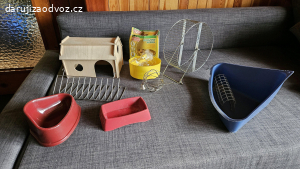 Domeček, krmítka, kolo pro kreck