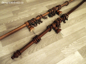 Dřevěná garnýž 153 + 181 (+2 x 4.5) cm