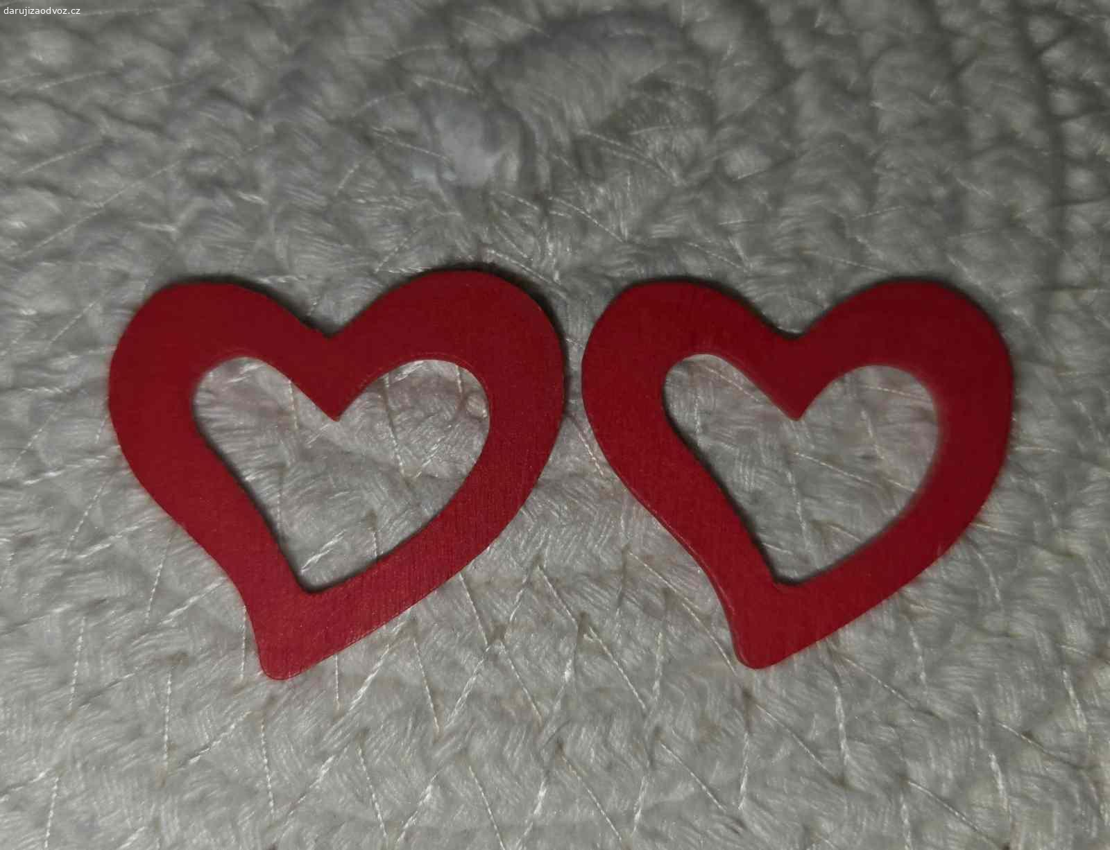 Drobnosti na tvoření. Přívěsek kov na tvoření + Dřevěný mini kolíček srdce
2 dřevěná srdícka na tvoření, velikost 3 x 3 cm

Uhříněveská, Praha 10, Skalka