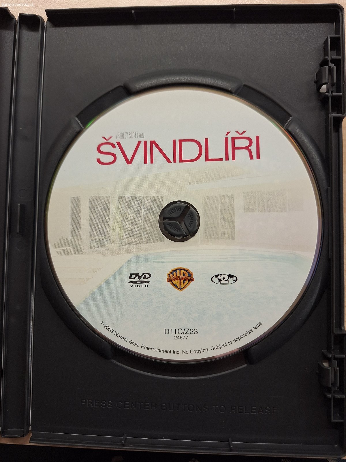 DVD. Daruji DVD Švindlíři. Český dabing nebo titulky. Hrají: Nicolas Cage, Sam Rockwell, Alison Lohmann. 100% stav.