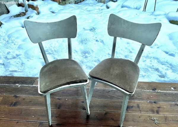 Dvě staré židle - Styl Brusel Expo 58. Stav viz. foto, bylo pořízeno k renovaci, bohužel nezbývá čas, i přes stav jsou velice pohodlné na sezení. Pouze osobní odběr Praha Hostivař

Vyměním za nějaký starý obrázek, porcelán, nebo nabídněte :))