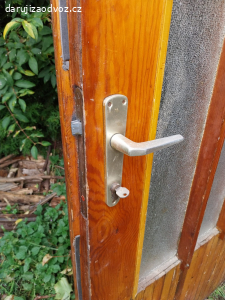 dveře