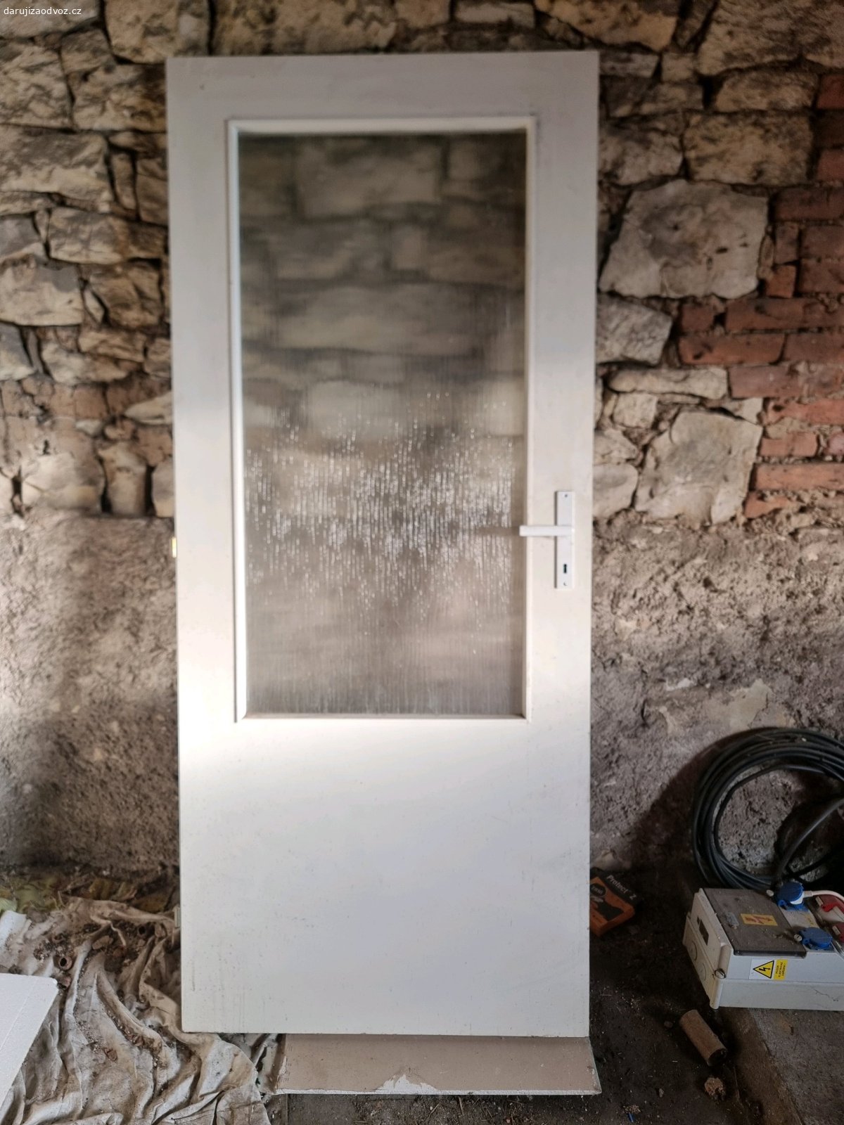 dveře. bílé dveře  1x85;2x65