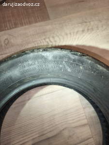 Pneu. na elekri. invalidní vozík
