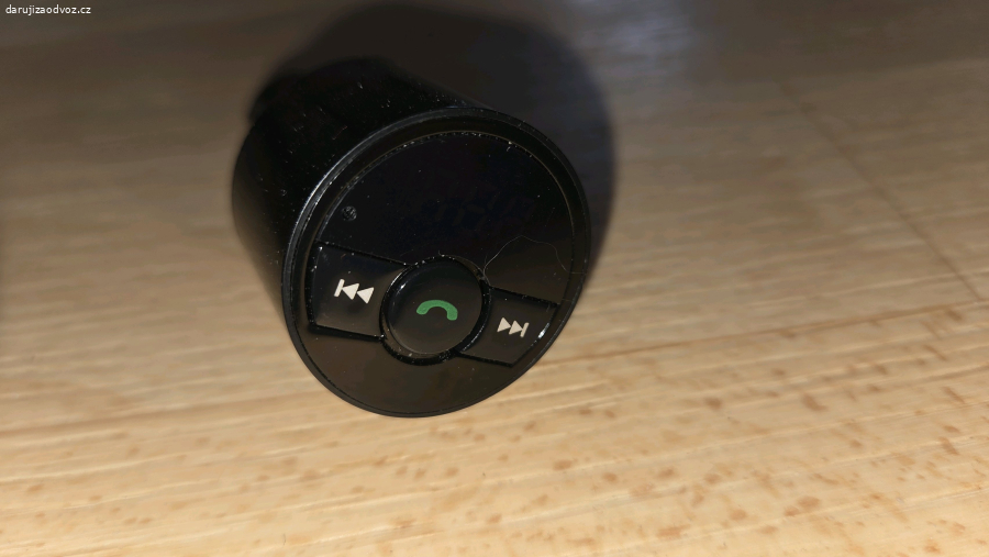 FM transmitter na bluetooth