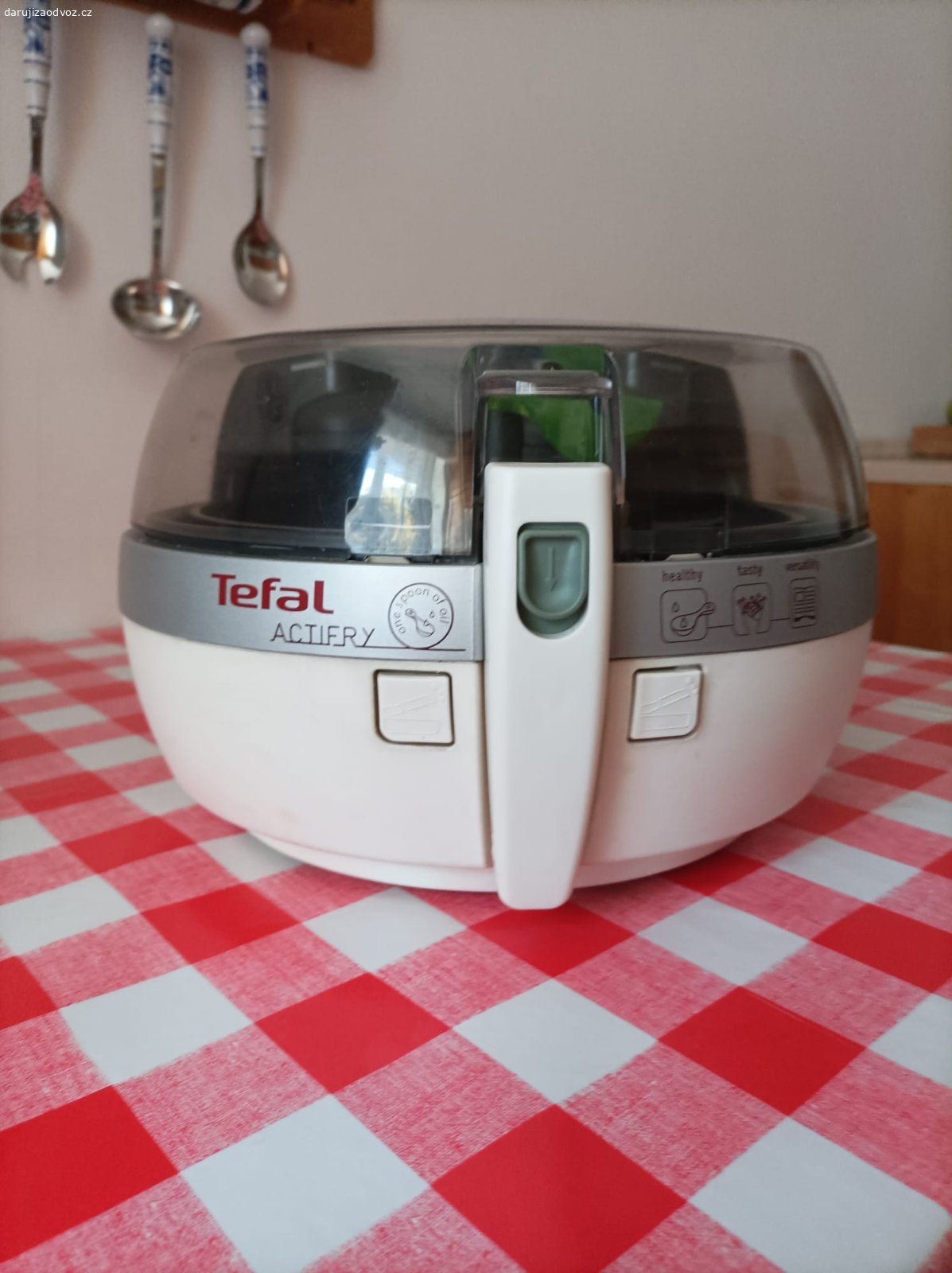 Fritéza Tefal. Funkční.