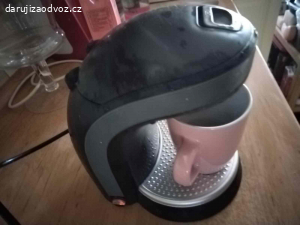 Funkční kávovar na kávu, čaj