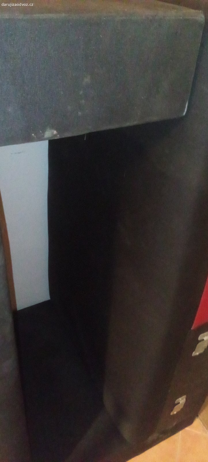 Gauč pro psy. Daruji gauč pro psy je nutný vlastní odvoz Brno Žabovřesky