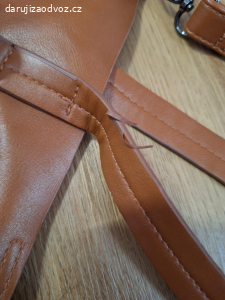 Hnědá kabelka