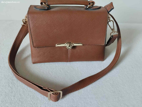 hnědá kabelka