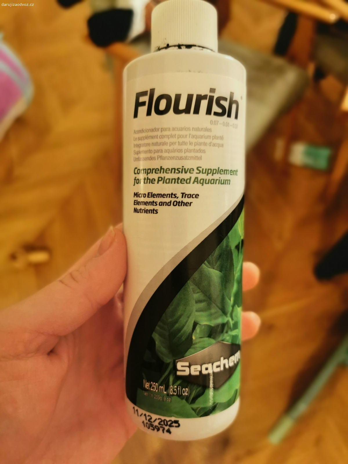 Hnojivo/výživa Flourish akvária. Zrusili jsme akvarium, jiz neuvyuzijeme. Doporucene datum spotreby do letoska, ale jiste vydrží mnohem dele. Je tam cca 3/4 lahve, meli jsme po celou dobu v lednici.
Prosím piste sms.