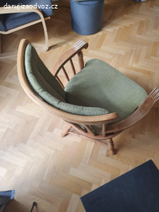 Houpací a otočné křeslo