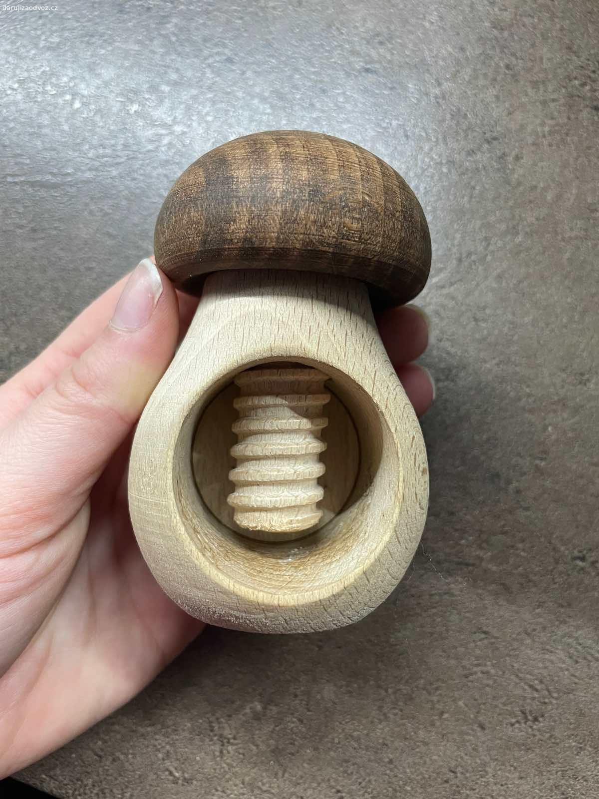 Hribek na orechy. Nevezu, neposilam…po predchozi domluve vyzvednuti v Sedmihorkach/Turnove. Davam prednost tem, co si vezmou vice veci. Prosim kontaktovat me na email.