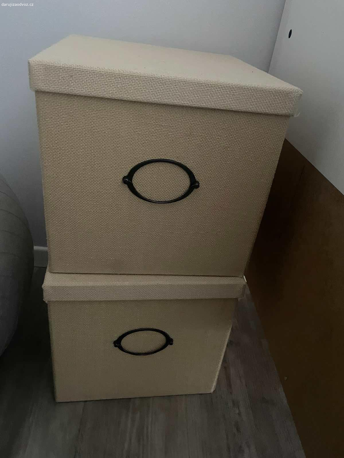 Ikea boxy pouzivane. Dva standardni zachovale Ikea boxy. Za odvoz, postou nelze.