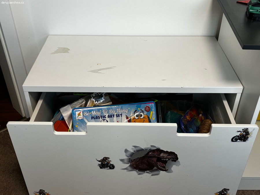 Ikea lavice s uloznym prostorem