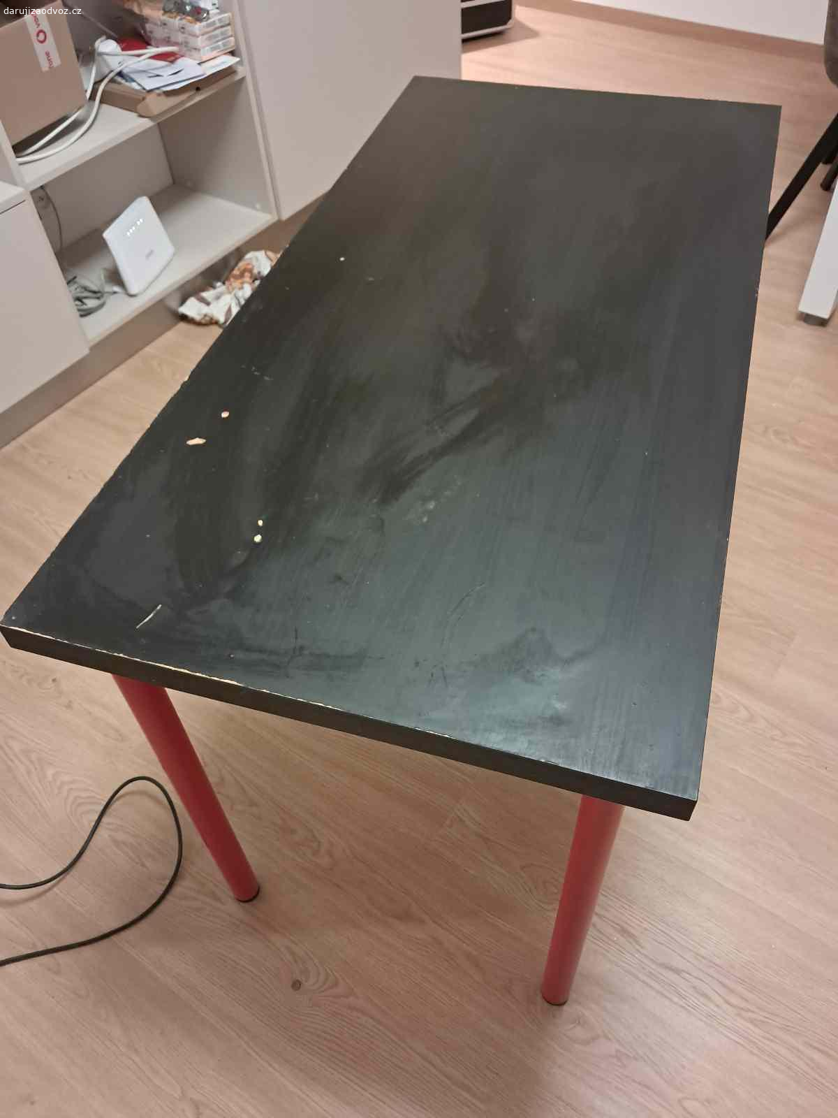 Ikea stůl 120×60 včetně noh. Daruji za odvoz ikea stul včetně noh, používané viz viz foto, podmínkou je vlastní odvoz, ulice Kardausova,   Praha-Dolni Měcholupy