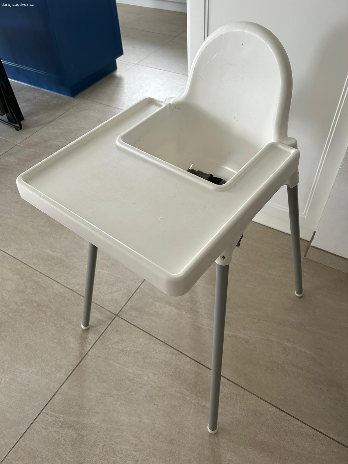 Ikea židlička. používaná, ale plně funkční. možnost osobní odběr Příbramsko popř Praha