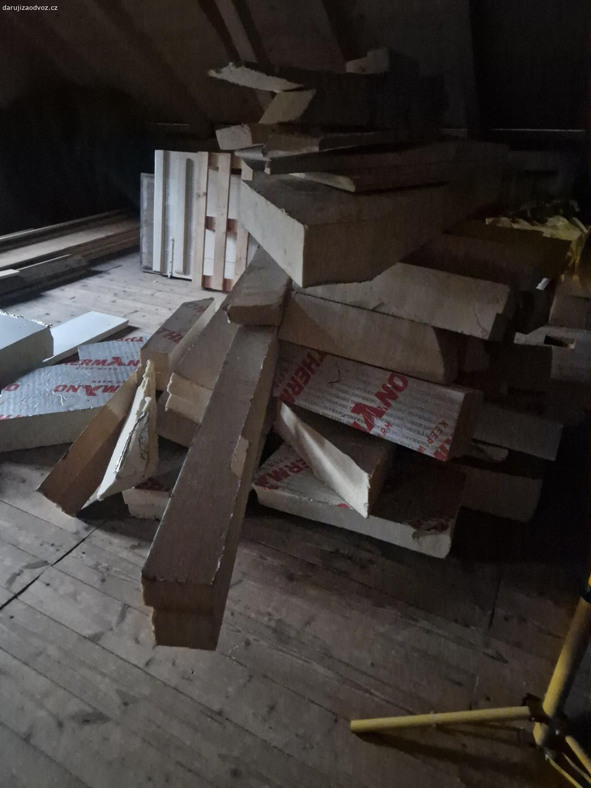 izolace. daruji zbytky Pir desek po izolaci