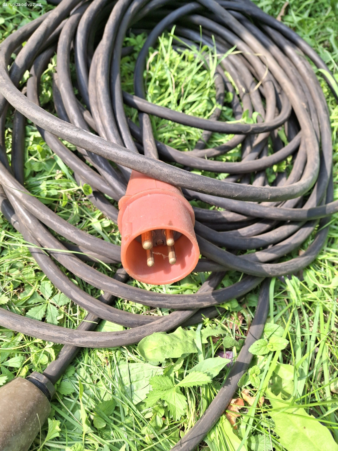 kabel trojfázový