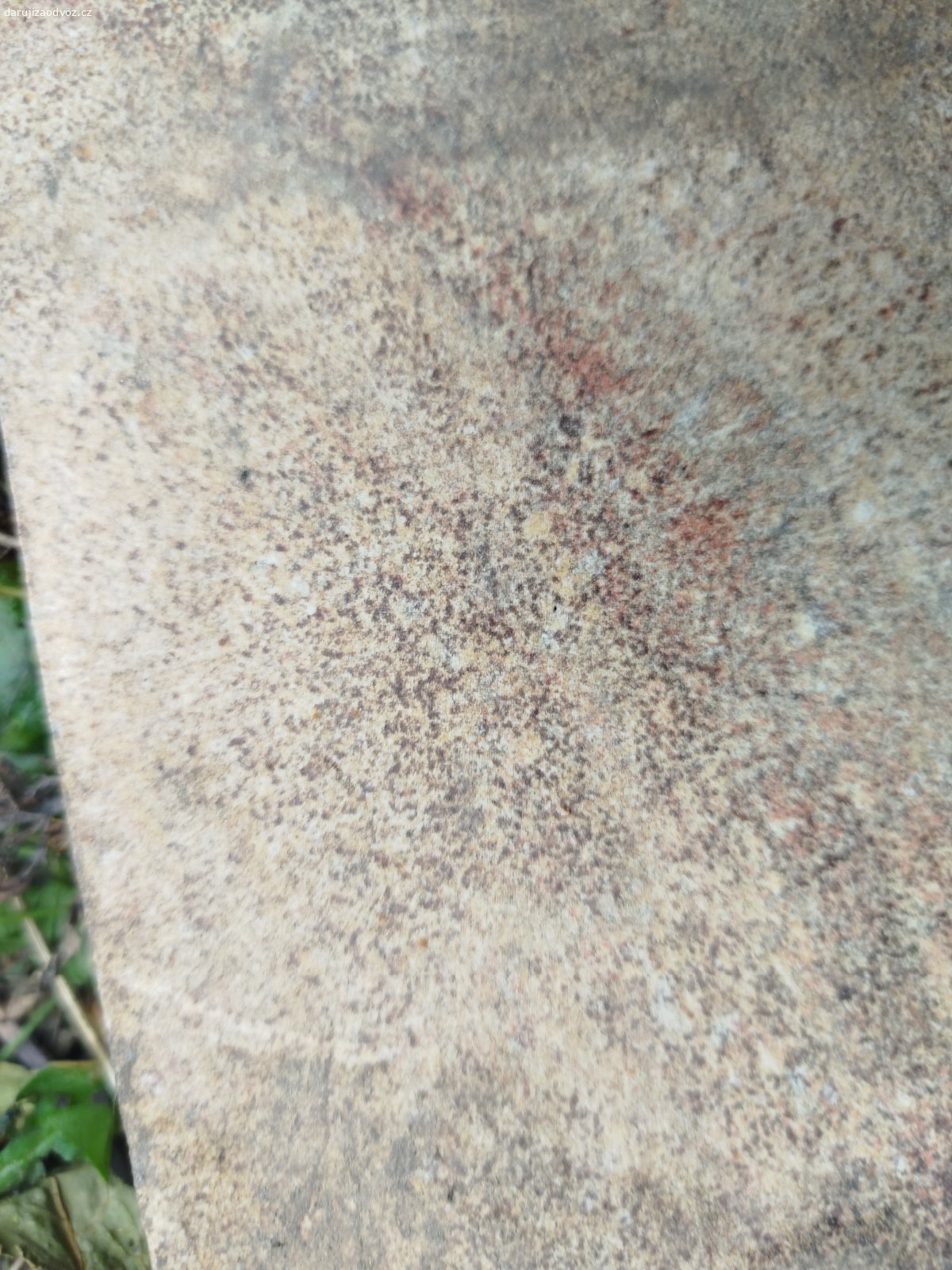 Kachličky nové po jednom kusu- na mozaiku. Na mozaiku nebo patchwork daruji za odvoz různé druhy,barvy, rozměry a struktury kachliček.
Jsou nové, od každé 1 kus,ale jsou i různé barvy stejného druhu.
Dále několik dlaždic a obkladů s ulomenými rožky apod.
Odvoz pouze vlastní z jihu Brna.
Prosím o telefon,zavolám zpět ohledně domluvy - na SMS a maily nemám čas