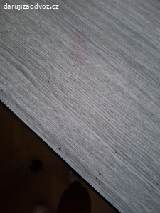 Kancelářský stůl