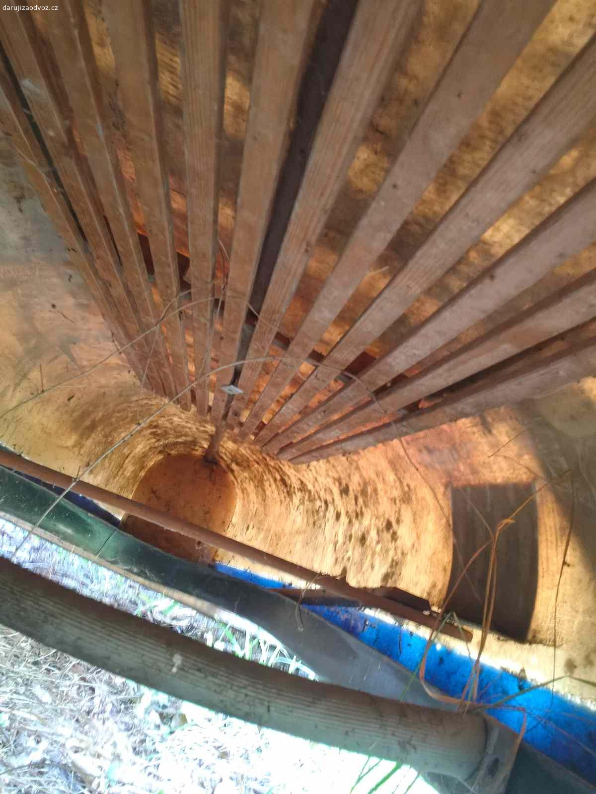 Kanoe + Padla. Stav viz foto, laminátová kanoe. K dispozici Oboz/Nalžovice.