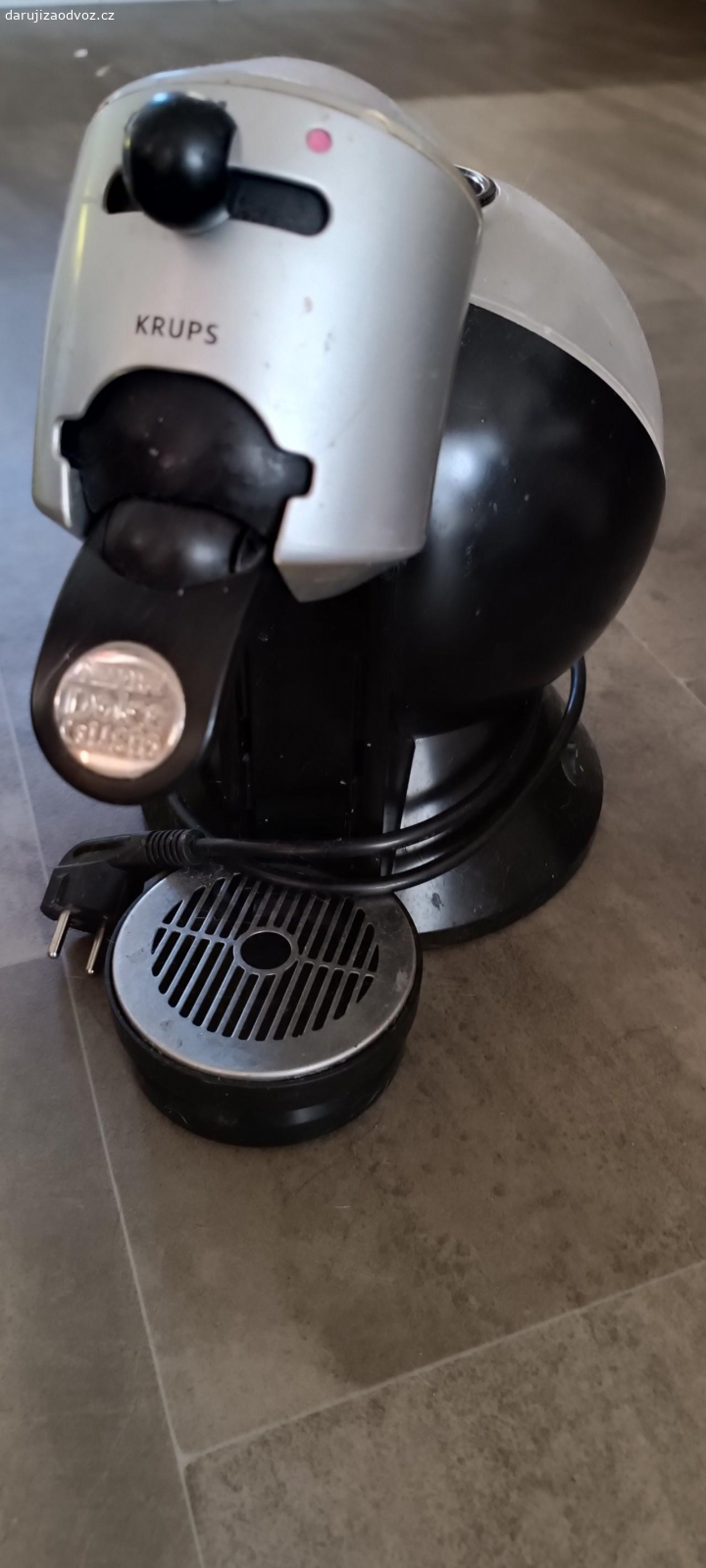 Daruji kávovar Dolce Gusto. Zcela funkční, nutno vyčistit.
Pouze osobní převzetí v Kutné Hoře
Psát SMS