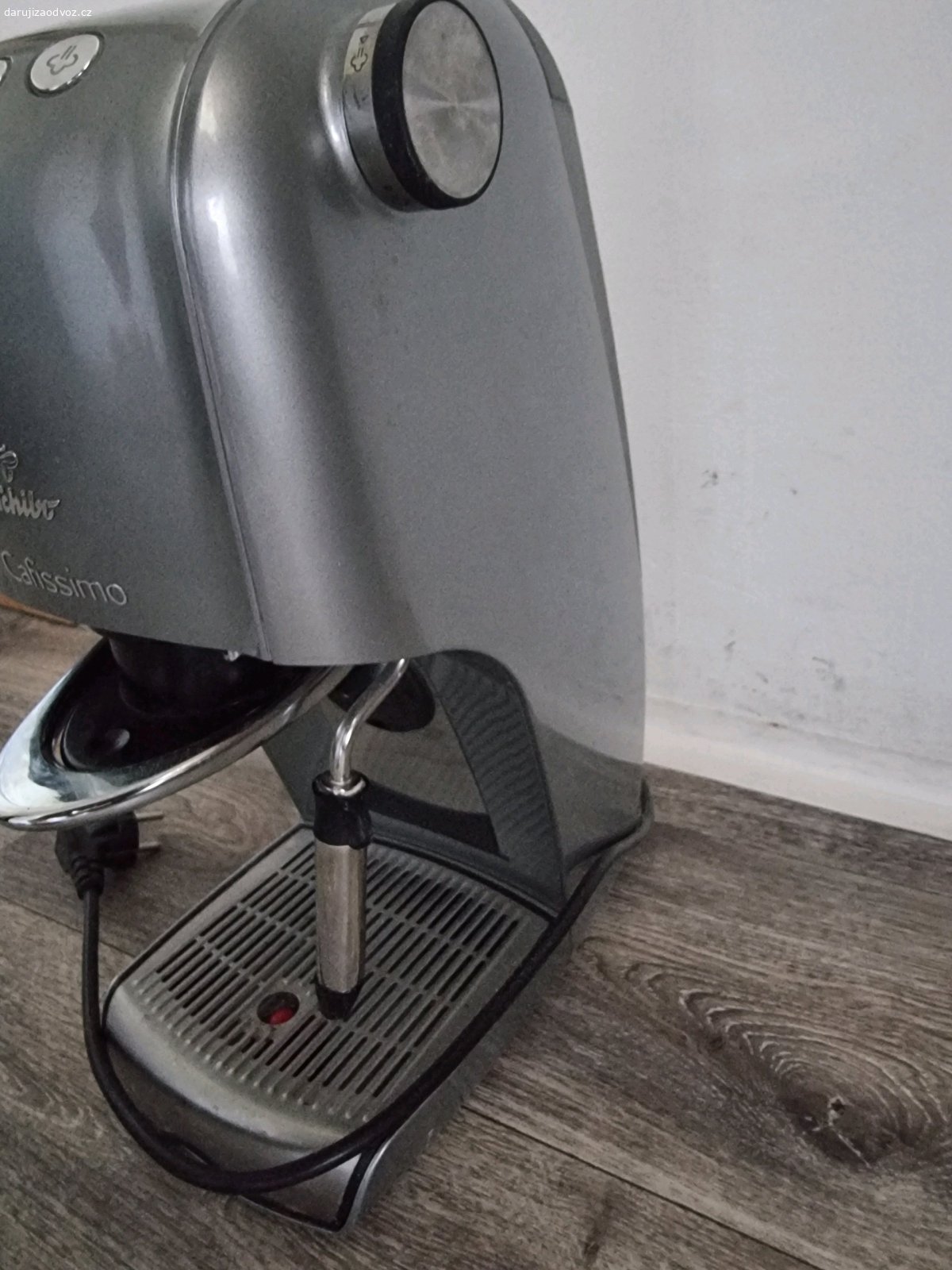 kávovar Tchibo cafissimo. funkční na kapsle