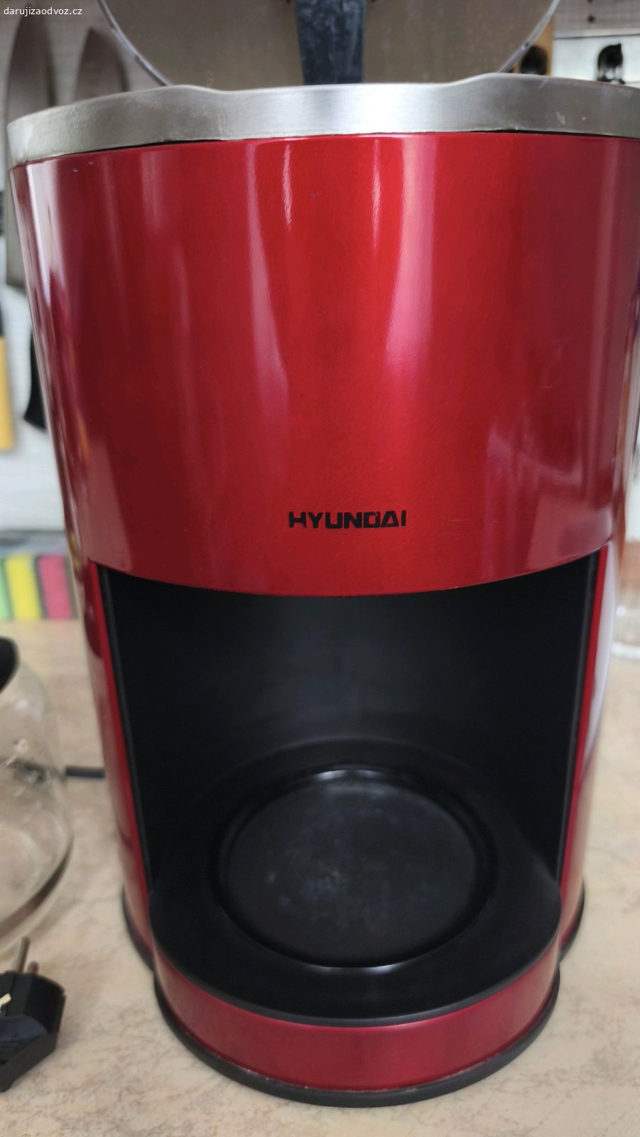 kávovar. kávovar značky Hyundai