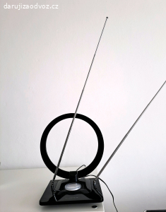 Keramika, kávovar Dolce Gusto...
