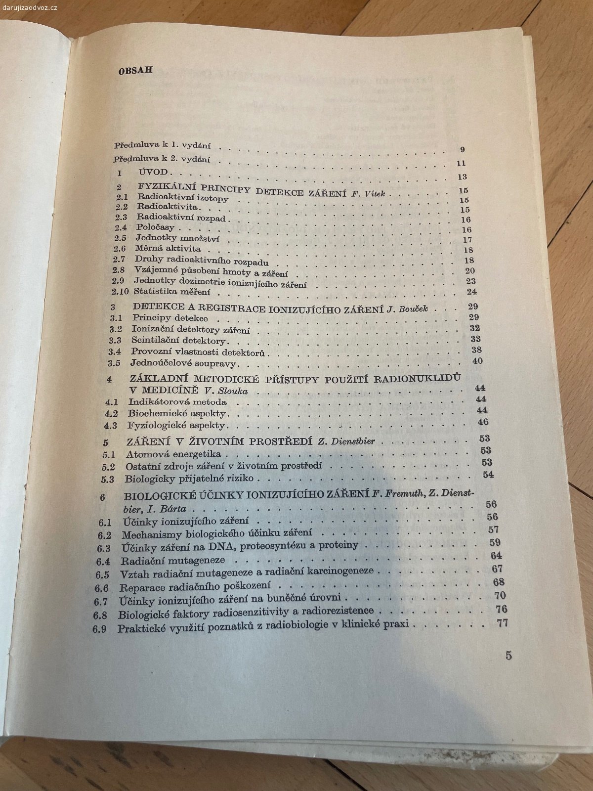 Kniha NUKLEÁRNÍ MEDICÍNA - Z. Dienstbier a kol.. Daruji odbornou knihu NUKLEÁRNÍ MEDICÍNA - Z. Dienstbier a kolektiv. Bez vad! Zdravotnické nakladatelství. Vhodné pro VŠ studenty medicíny. K vyzvednutí po předchozí domluvě na Praze 4. Lze zaslat i Zásilkovnou při platbě předem. Daruji další věci za ODVOZ viz. inzeráty!