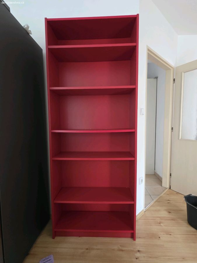 Knihovna Billy IKEA červená
