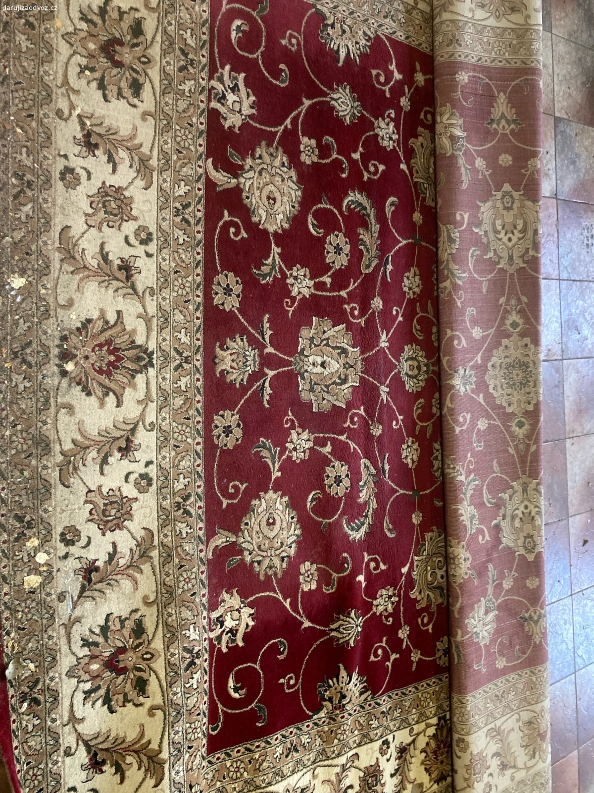 koberec marrakesh 3x4m. Koberec v dobrem stavu, jen potrebuje vycistit.