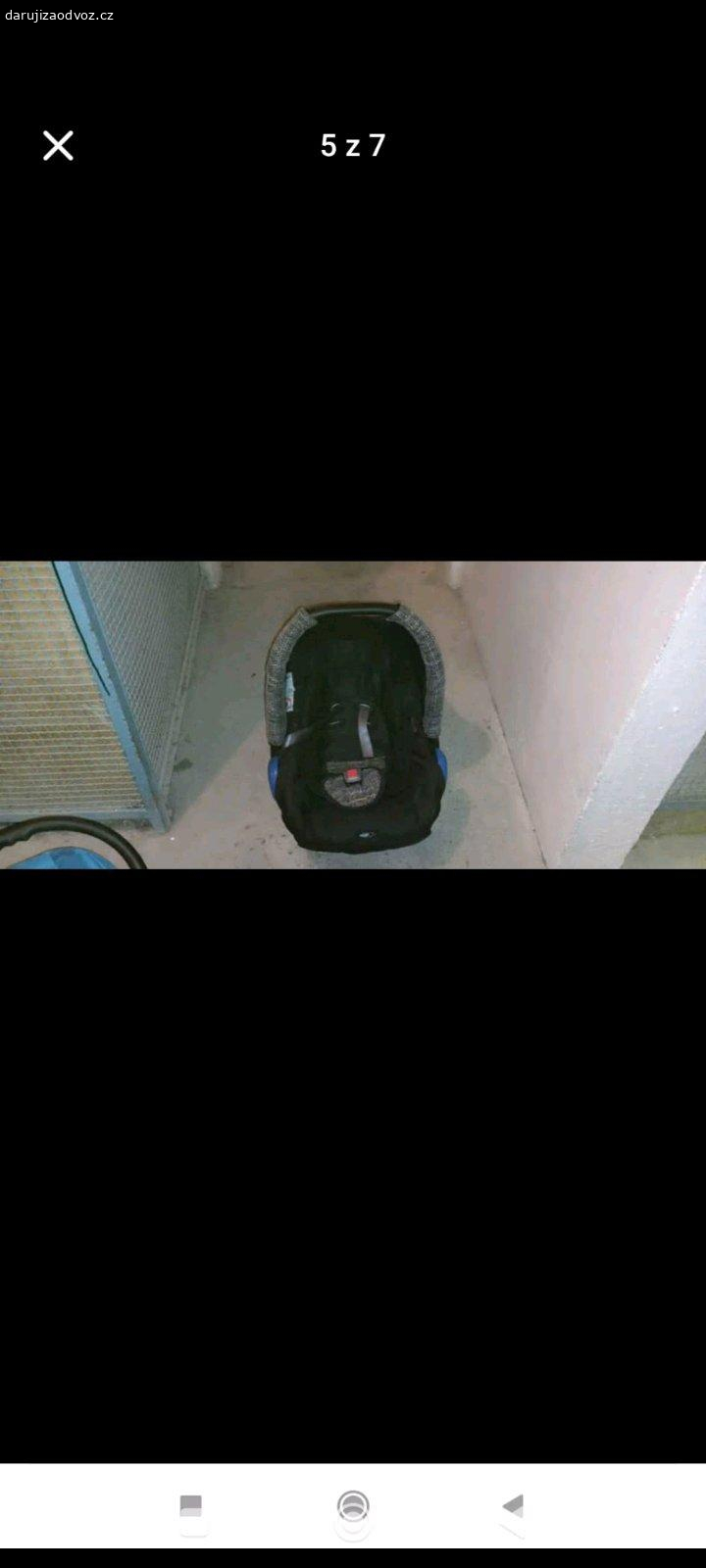 kočárek. Vyměním kočárek za bonboniéru