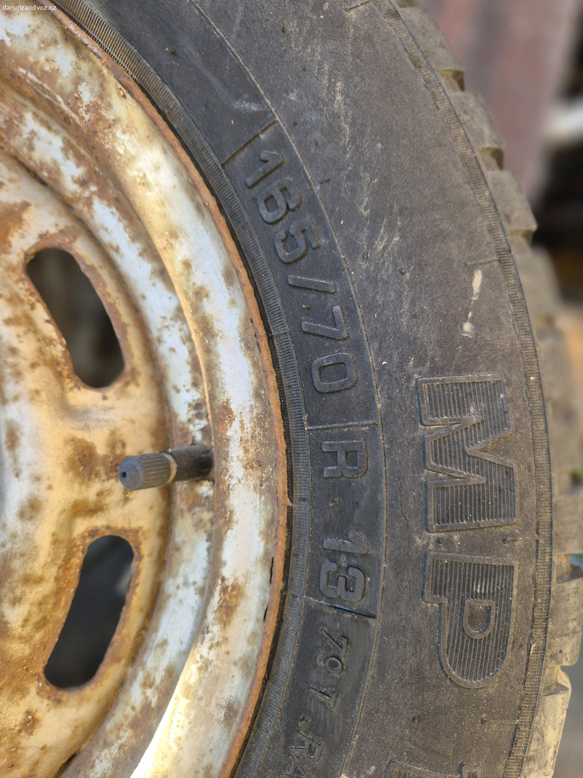 Kola na přívěs. 2 ks, 165/70 R13, rozteč 130mm, střed 85 mn