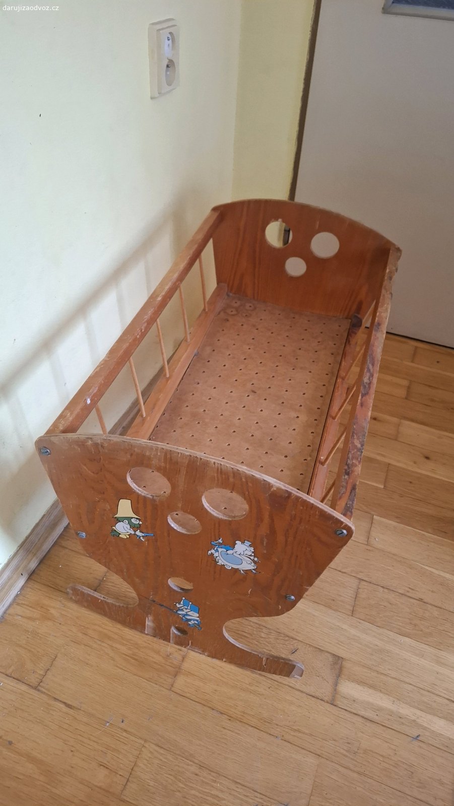 Kolébka 60cm della 34cm šiřka. Mohu poslat