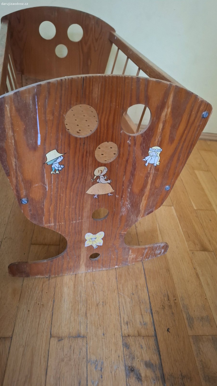 Kolébka 60cm della 34cm šiřka. Mohu poslat