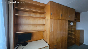 Kompletní ložnicová sestava / nábytková stěna