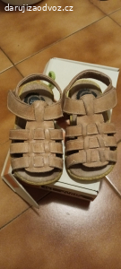 Kožené sandálky