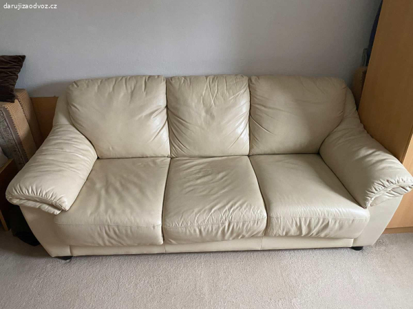 Kožený gauč
